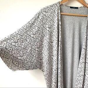 TART SWEATSHIRT AZTEC FRINGE WRAP